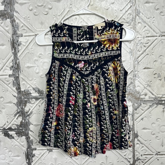 &. Layered Tops - Floral Black Sleeveless Top